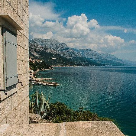 Stone Lady - Holiday Home Omis Exterior photo